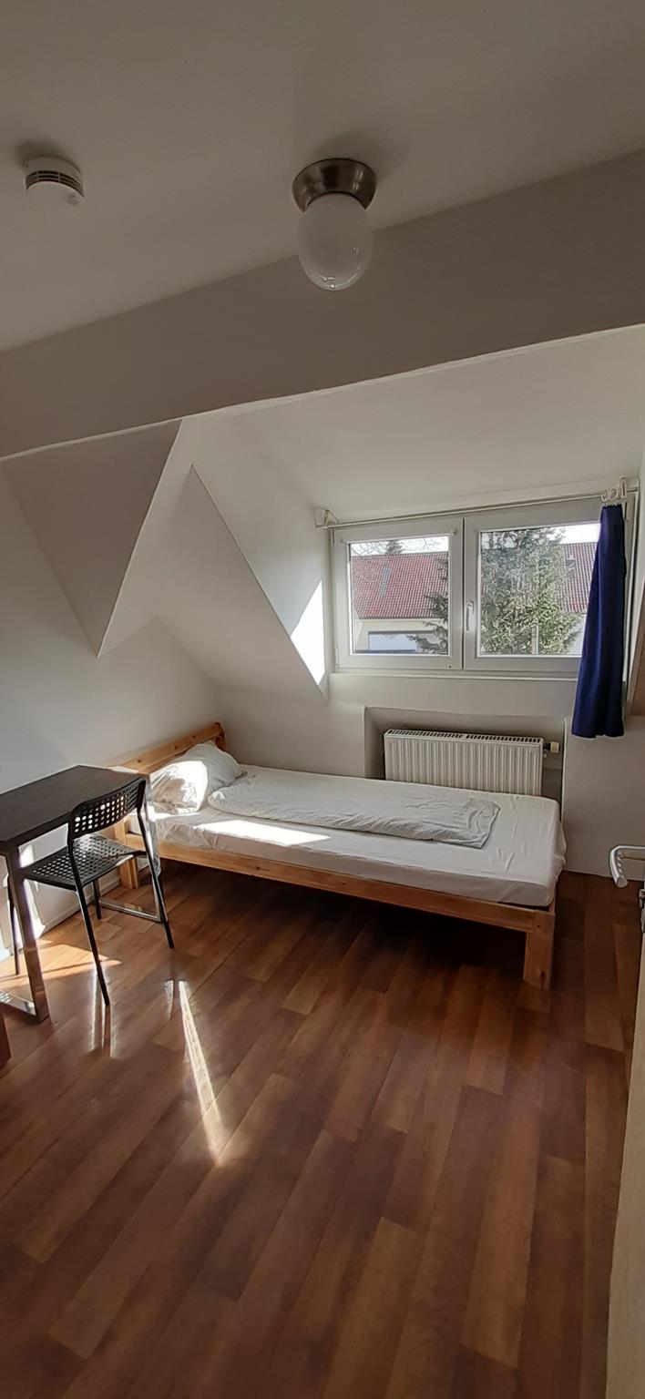 Eversbusch Straße 74, 80999 München / Zimmer 202 (1)