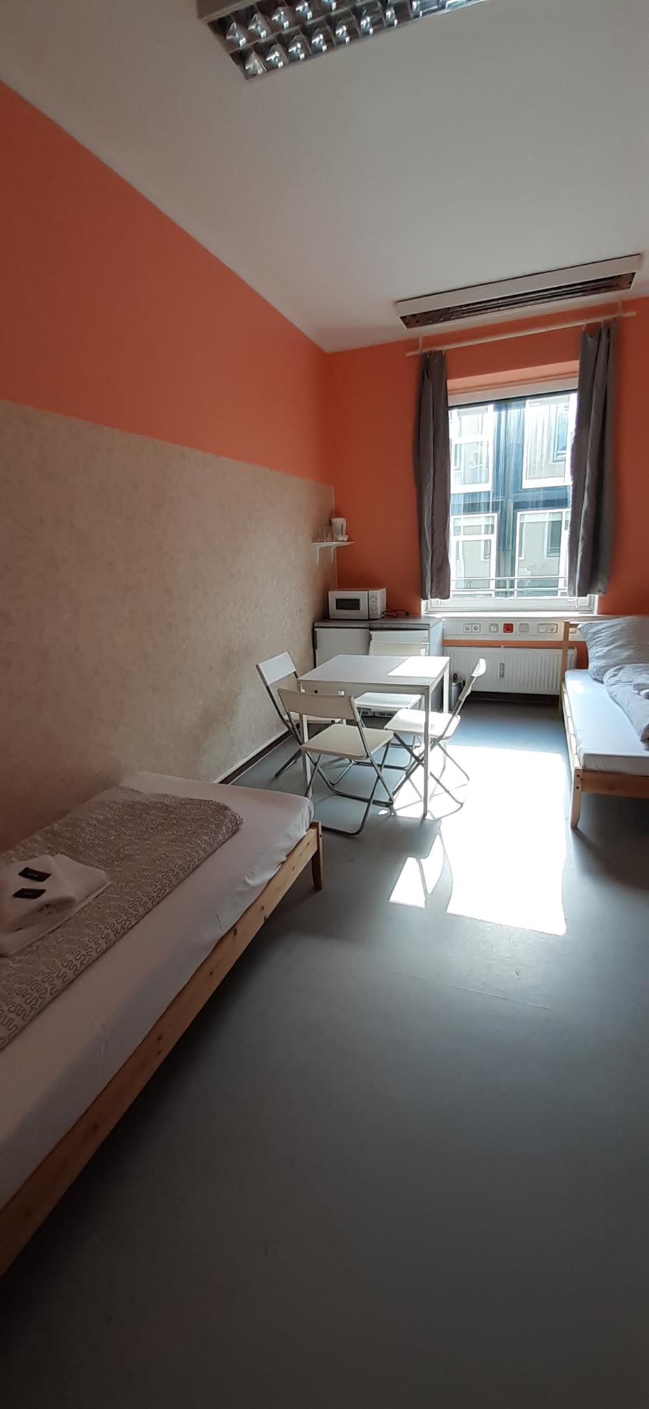 Georg-Kronawitter-Platz 2, 80331 München / Zimmer 302 (4)