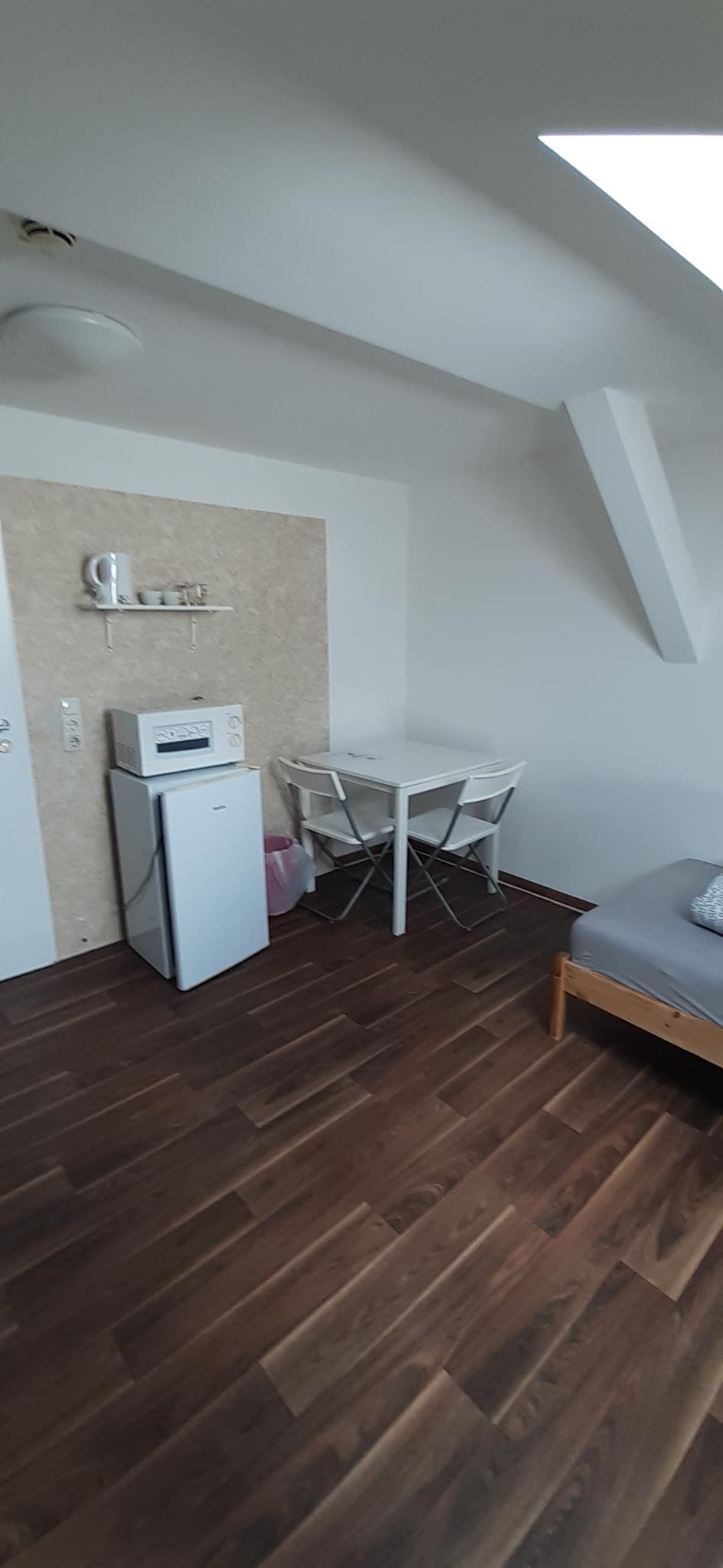 Georg-Kronawitter-Platz 2, 80331 München / Zimmer 406 (2)