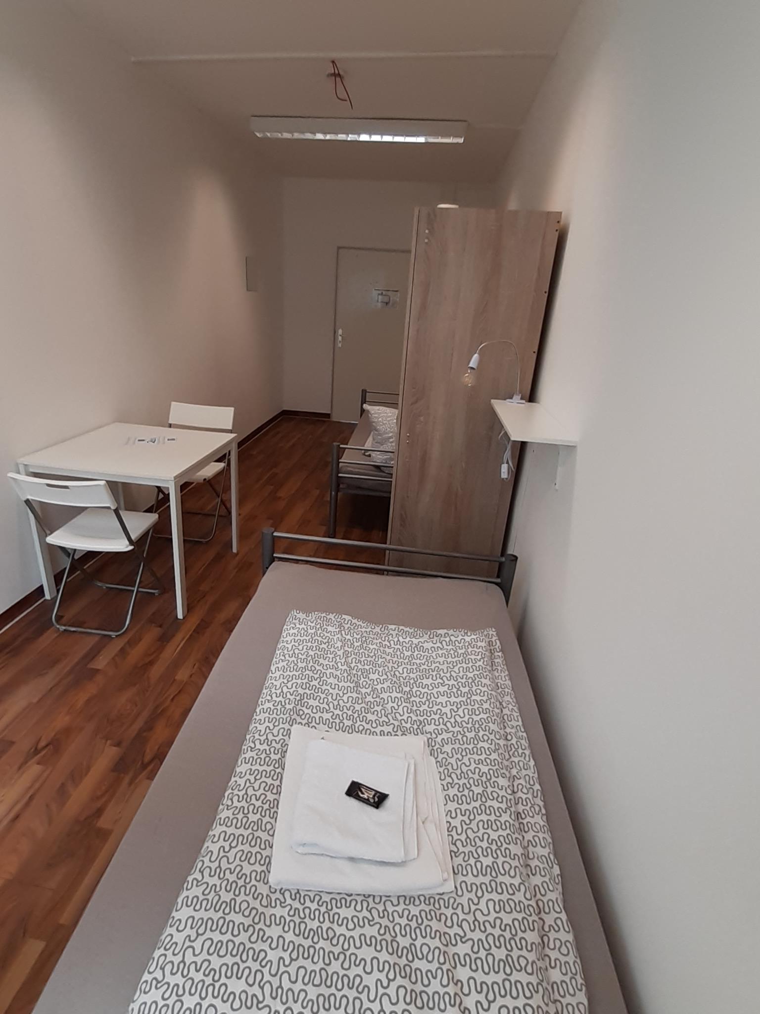 Georg-Kronawitter-Platz 2, 80331 München / Zimmer 214 (2)