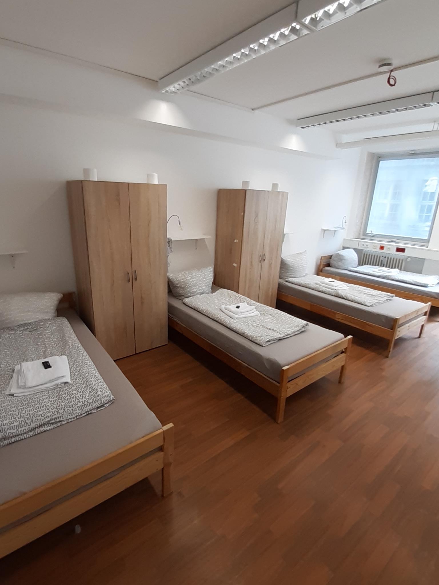 Georg-Kronawitter-Platz 2, 80331 München / Zimmer 213 (4)