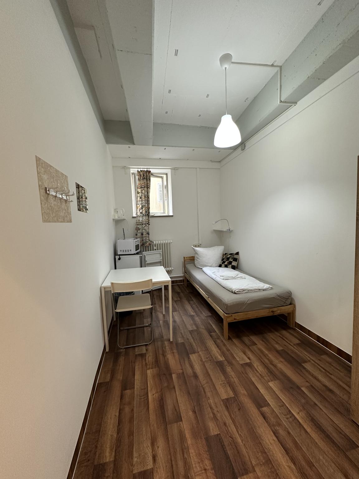 Georg-Kronawitter-Platz 2, 80331 München / Zimmer 012 (1)