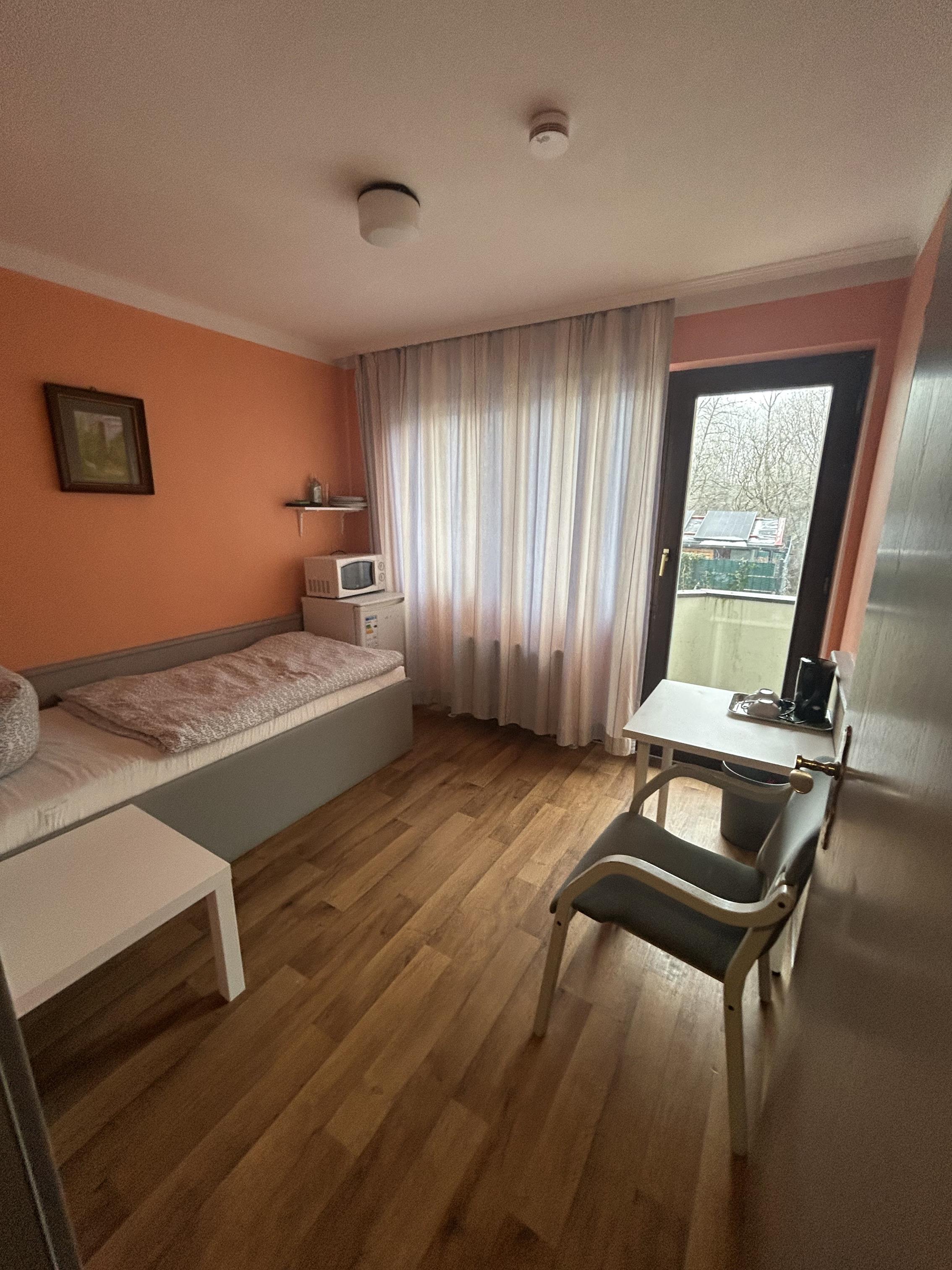 Aubinger Straße 162, 81243 München / Zimmer 101 (1)