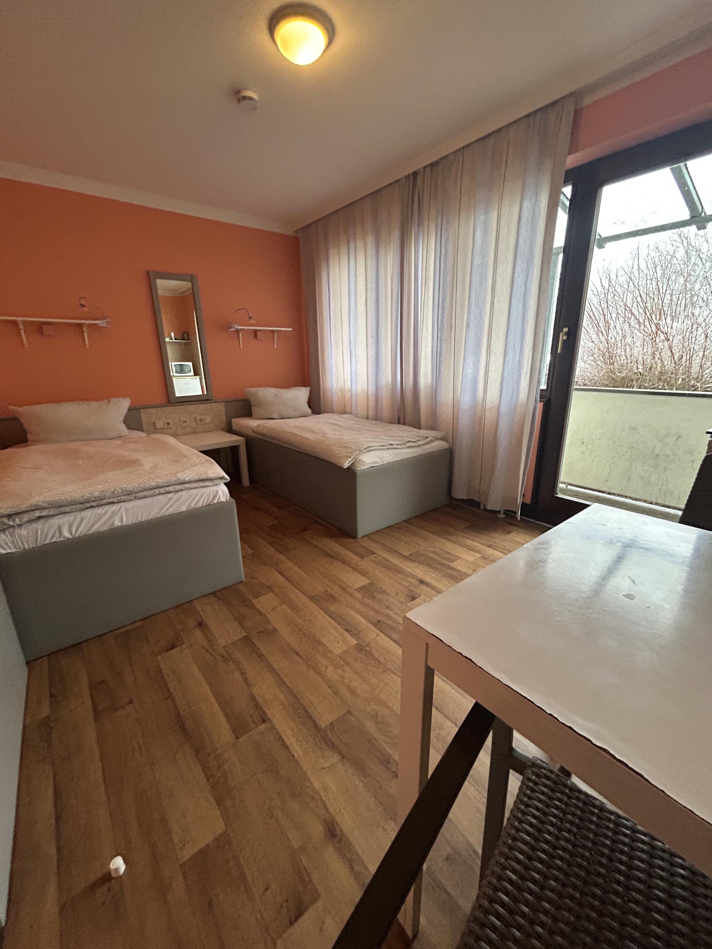 Aubinger Straße 162, 81243 München / Zimmer 105 (2)