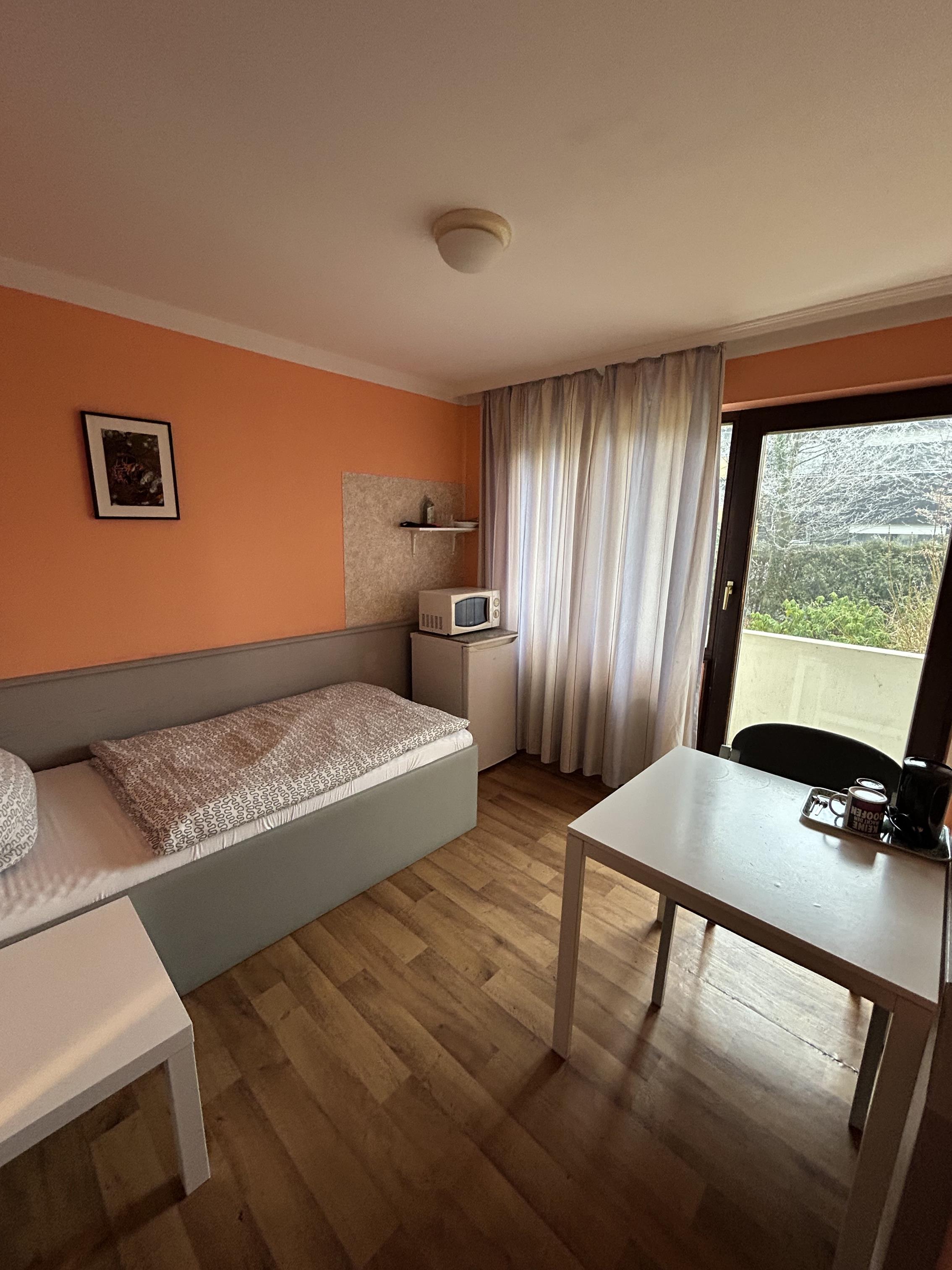 Aubinger Straße 162, 81243 München / Zimmer 112 (1)