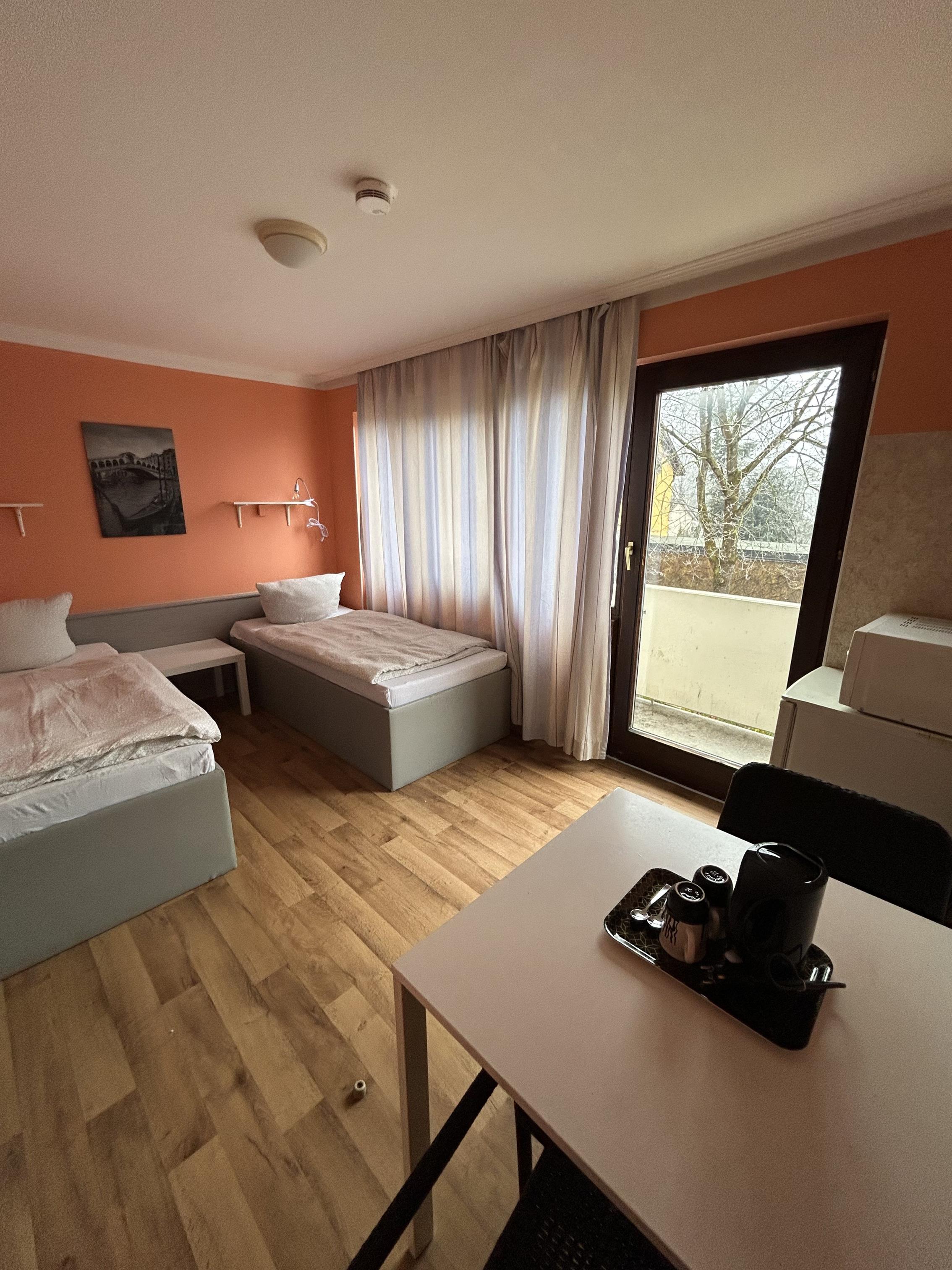 Aubinger Straße 162, 81243 München / Zimmer 208 (2)