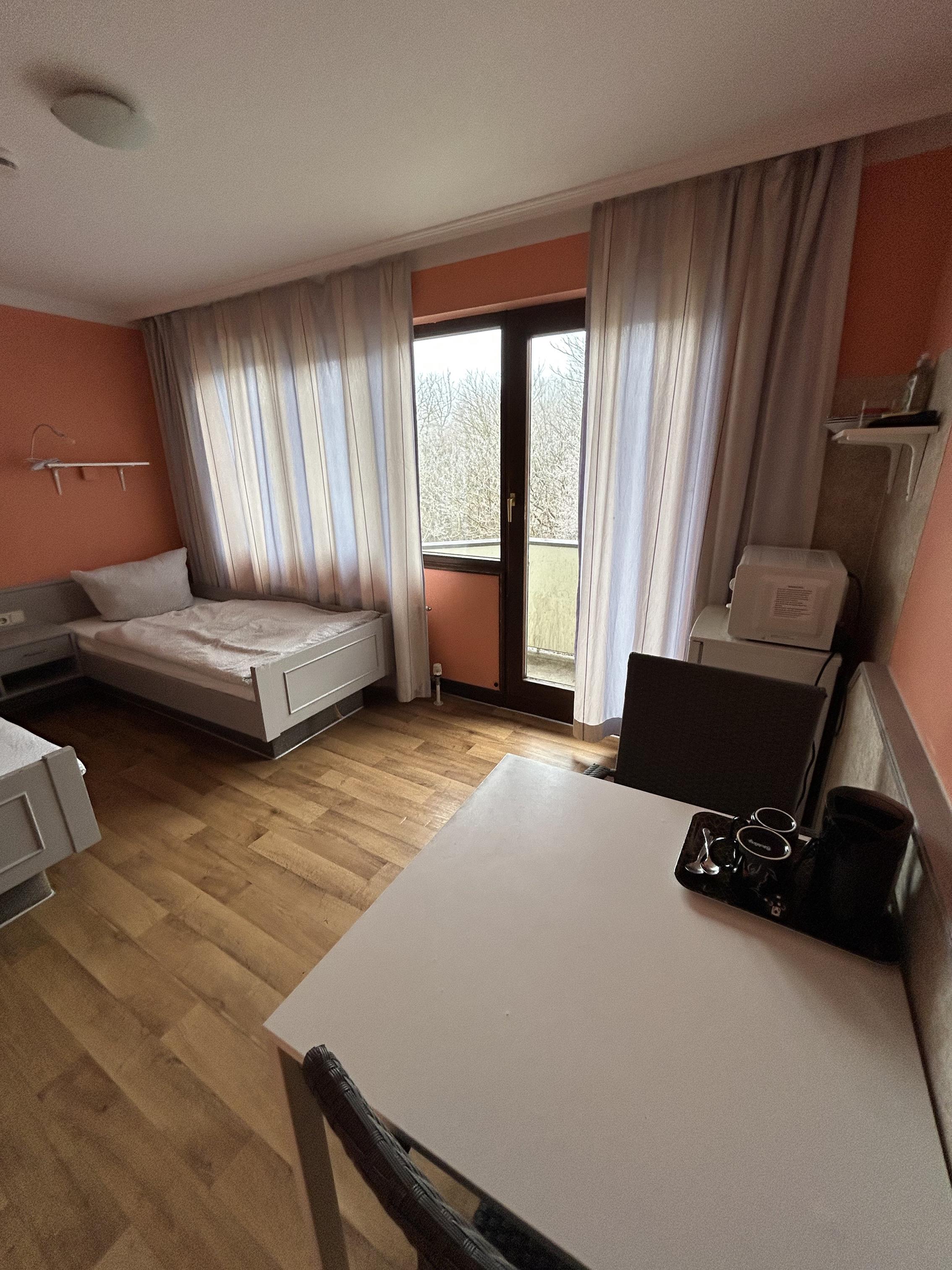 Aubinger Straße 162, 81243 München / Zimmer 211 (2)