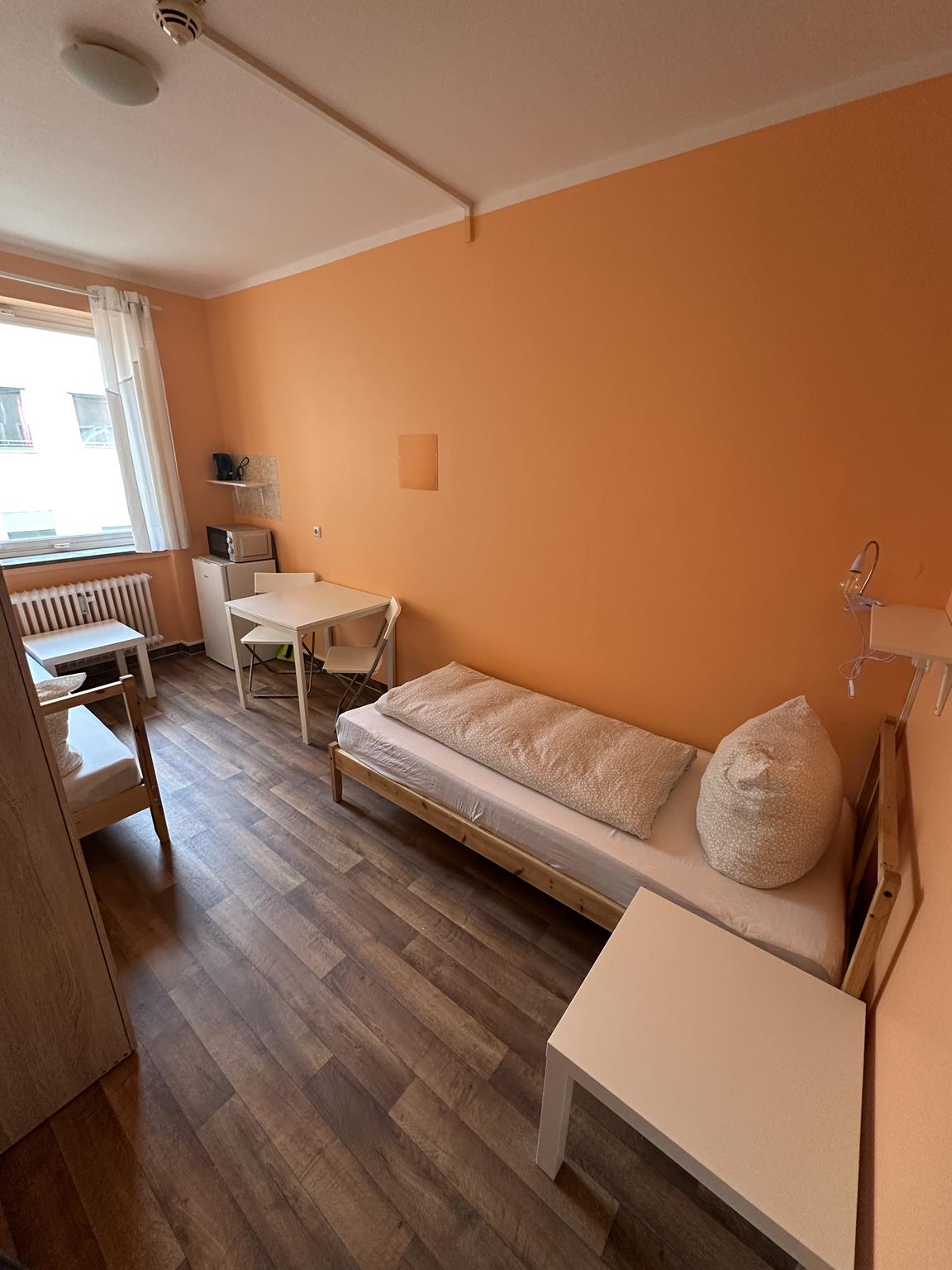 Georg-Kronawitter-Platz 2, 80331 München / Zimmer 324 (2)