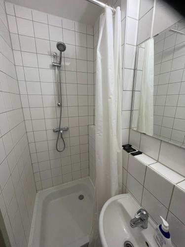 1378img-20241023-wa0019