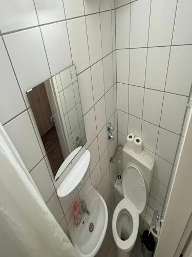 820img-20241023-wa0022